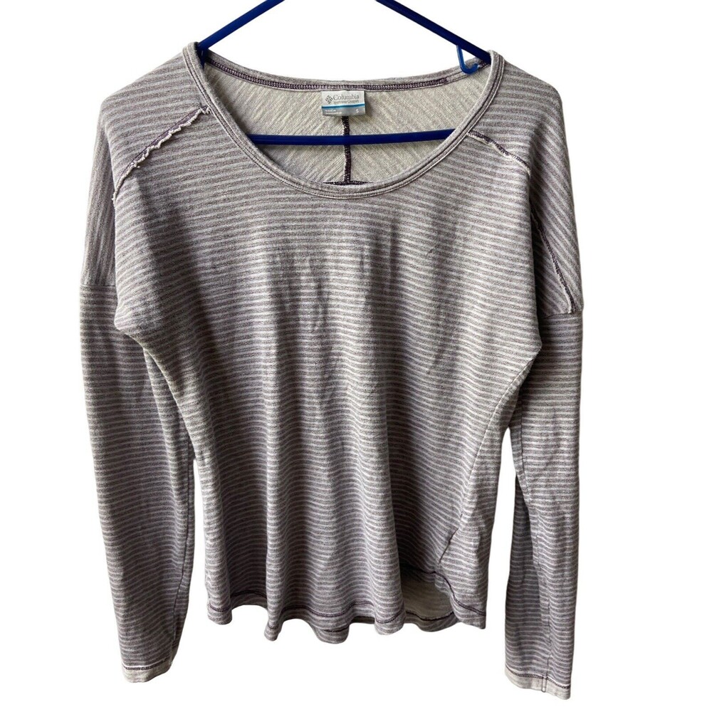 Columbia Sweatshirt Womens Small Purple Pullover Long Sleeved Round Neck Striped